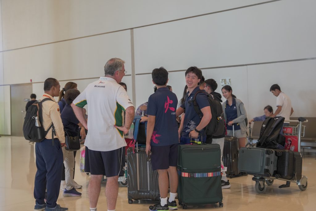 免签首日旅客抵达德崇机场
