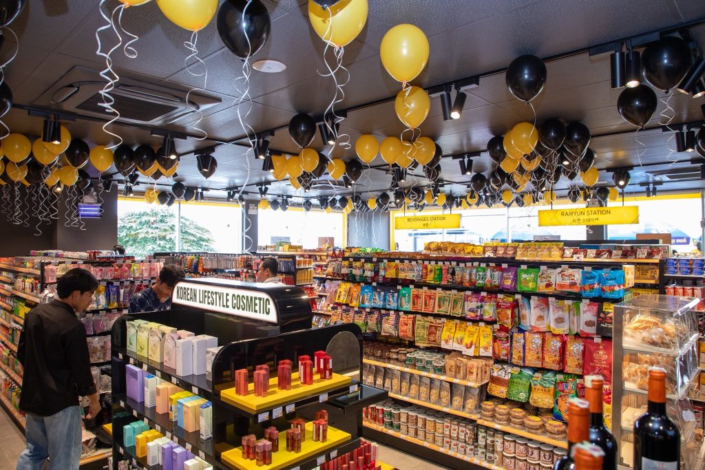 不到一个月开5家新店，emart24为何在柬埔寨突然走红？