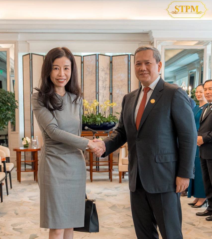 洪玛耐会见香港文娱公司高管