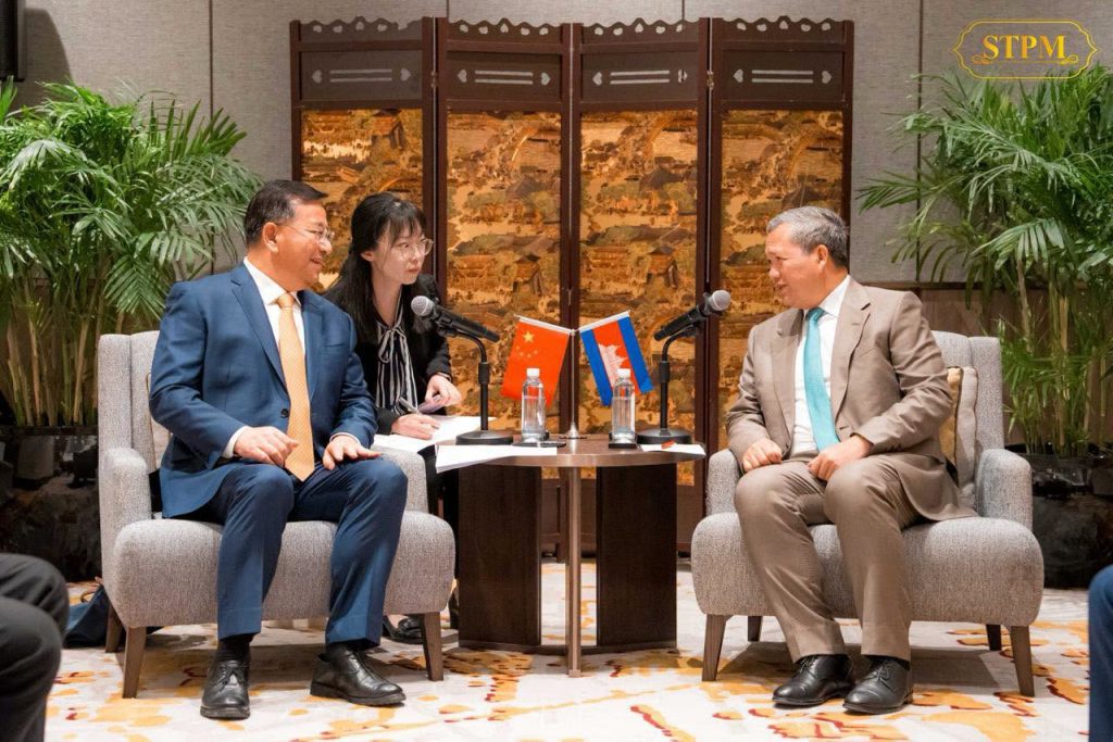 洪玛耐会见中国铁建董事长戴和根
