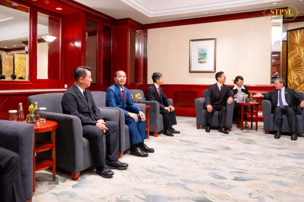 上海中小企业代表团会见洪玛耐