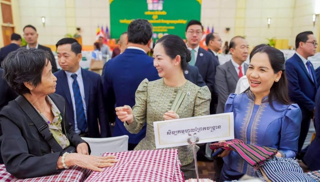 柬埔寨加码推动“本土制造”，瞄准旅游消费与出口