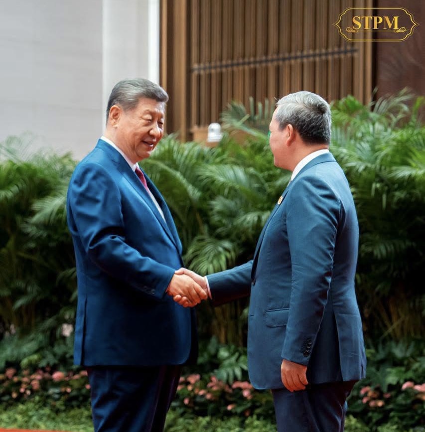 洪玛耐出席习近平举行的WAIC欢迎宴会