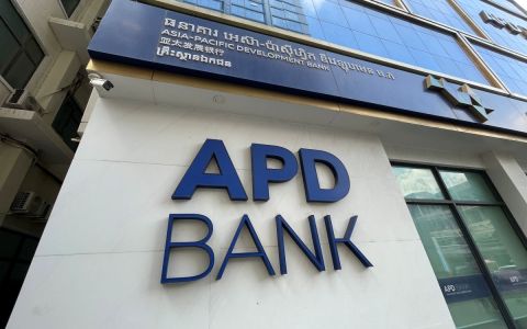 APD银行将关闭金边三家分行，客户提款难题持续
