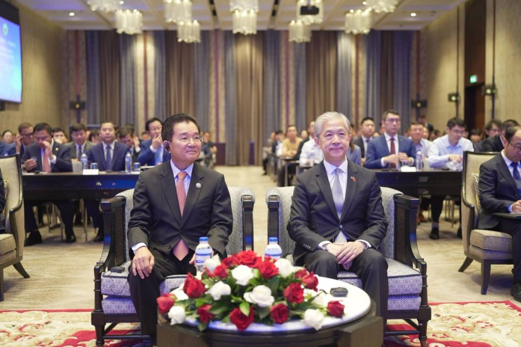 柬埔寨海关与中国商会建立企业通关协调机制