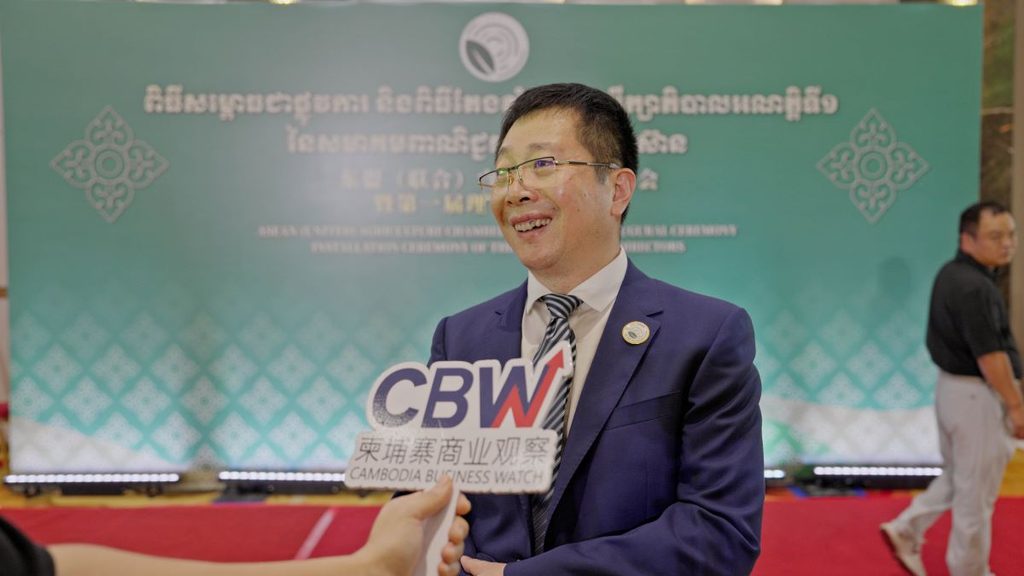 东盟（联合）农业商会会长刘世蒙