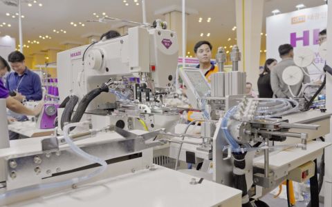 “柬埔寨人工这么便宜了，为什么要上自动化设备？”中国老板给出回答